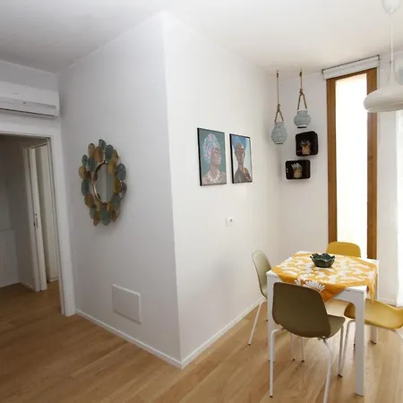 Albamare Apartment Trani Exterior photo